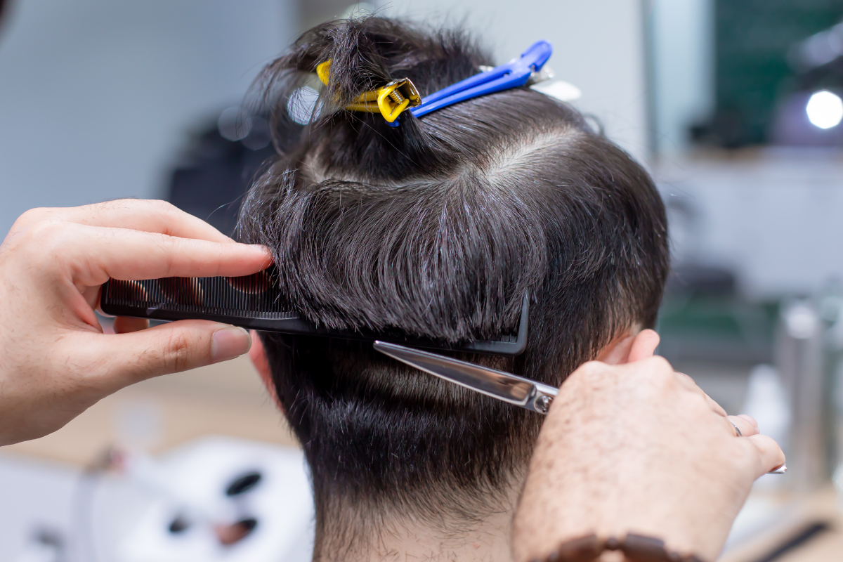 Những Câu Hỏi Nên Đặt Cho Thợ Cắt Tóc Để Có Kiểu Tóc Hoàn Hảo